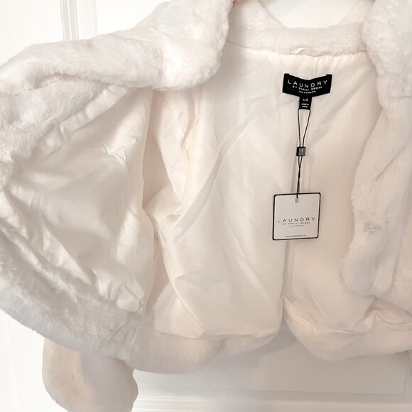 Laundry by Shelli Segal Faux Fur Shawl Collar Shrug - Picture 3 of 4